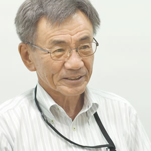 小崎明洋　管理部部長